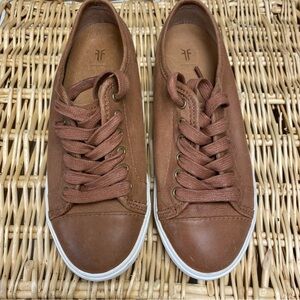 Frye EUC Mindy Low Lace Sneakers Leather Size‎ 6